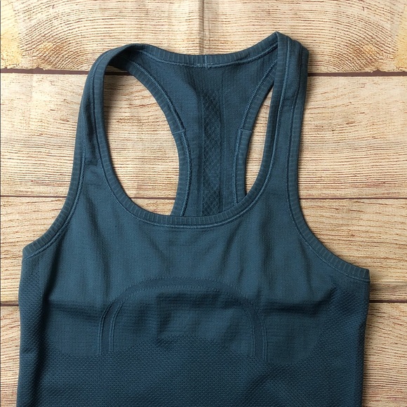 lululemon athletica Swiftly Tech Blue Tank Top - Picture 4 of 10